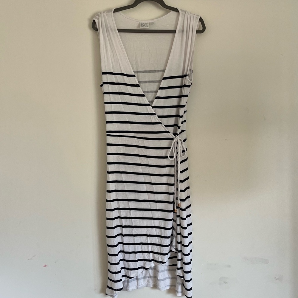 Beach break wrap dress women’s small sleeveless tie waist summer cover-up